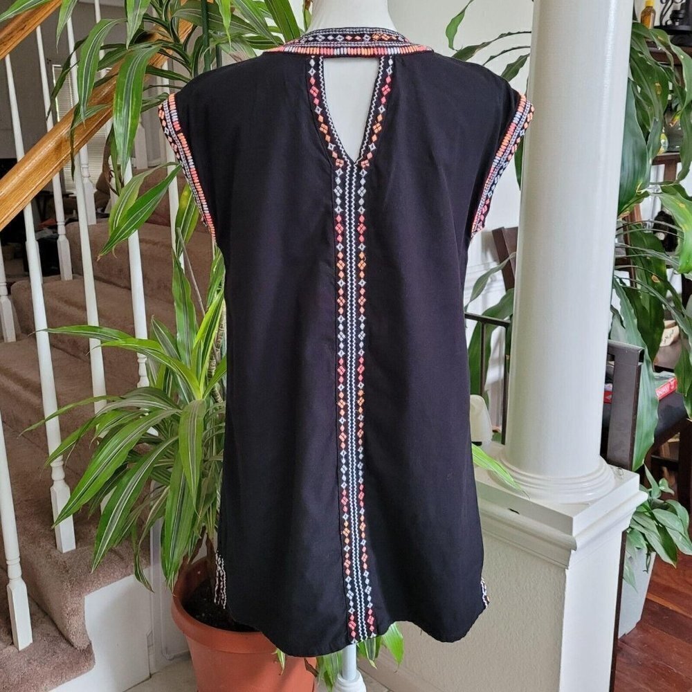 Artisan Ny Black Shift Dress Neon Embroidery Sz Med Simple Casual Comfortable - Picture 8 of 10